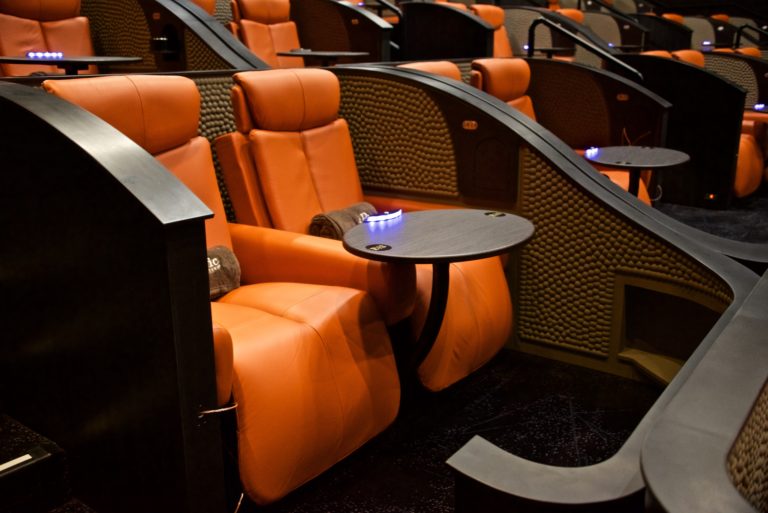 ipic theater fort lee