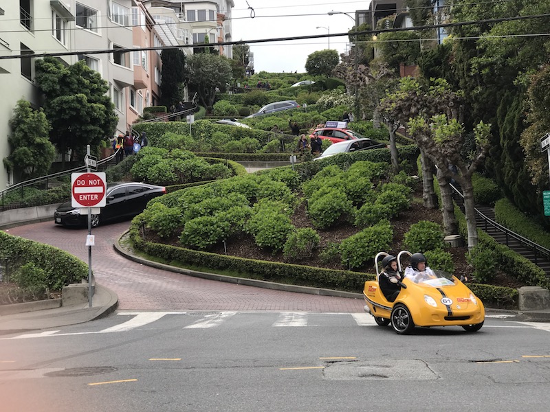 San Francisco curvy road 