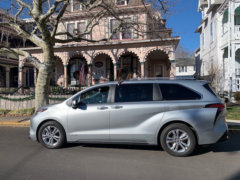 2022 Toyota Sienna 